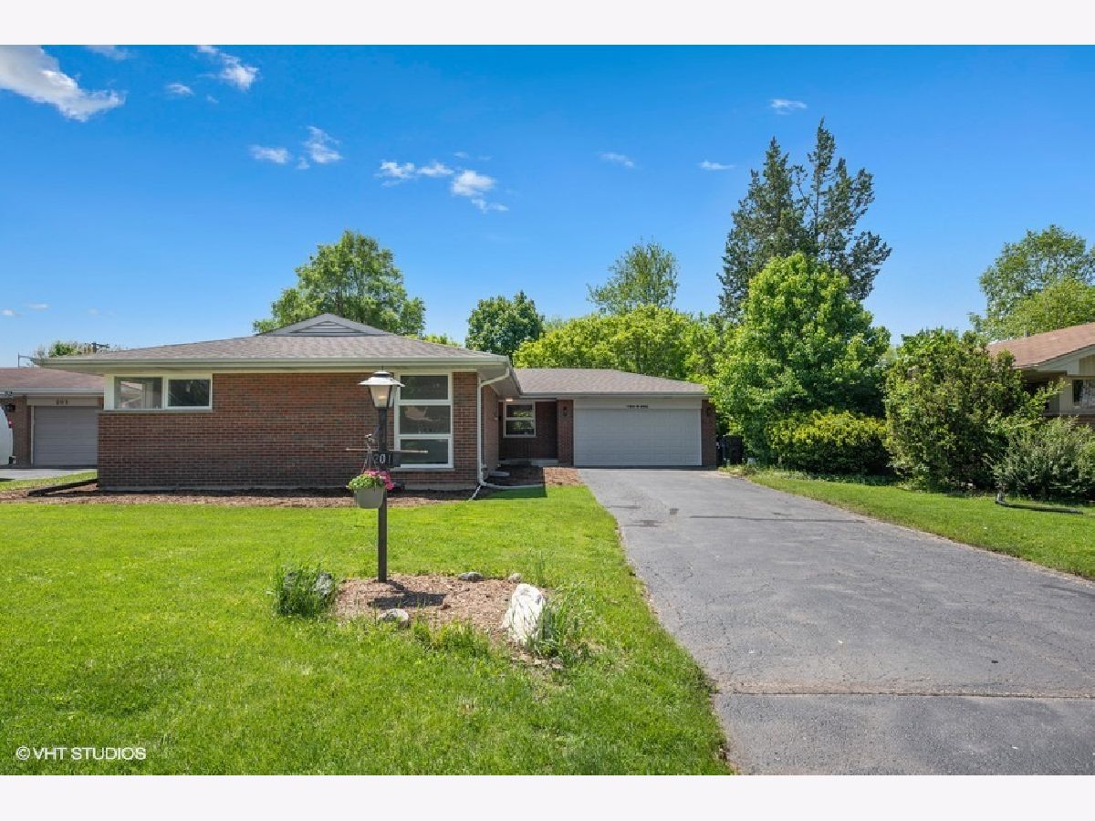 Homes & Townhomes & Condos Rented Lions Park Mount Prospect Illinois, 201 Berkshire