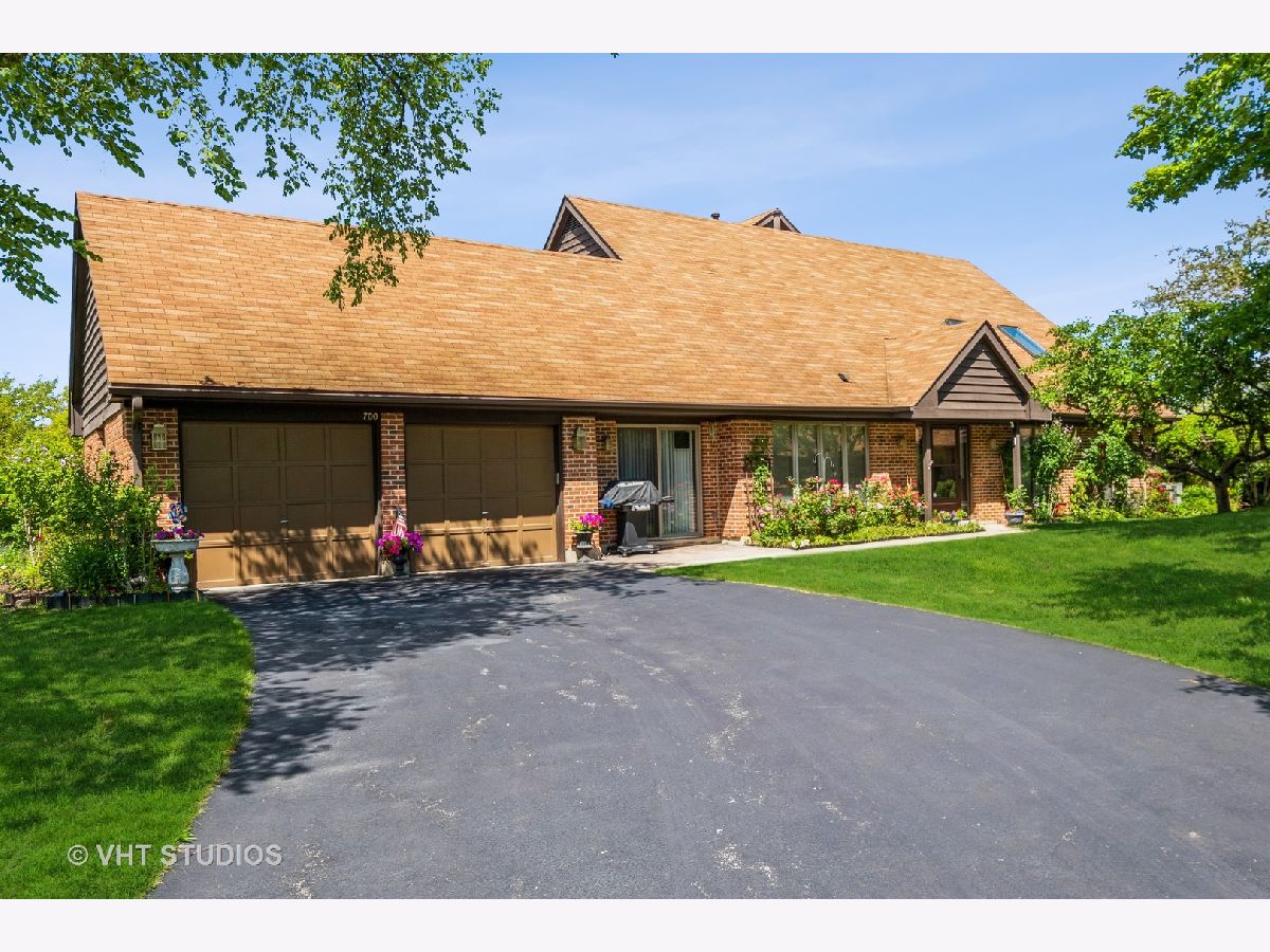 Townhomes Sold Picardy Circle Northbrook Illinois, 700 Picardy