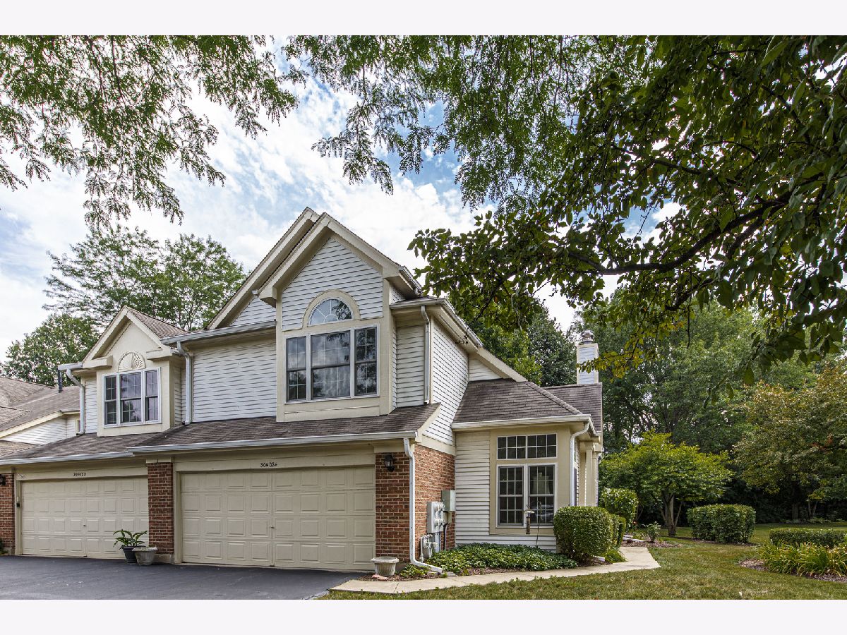 Maple Hill Warrenville IL, Townhomes & Condos For Sale & For Rent