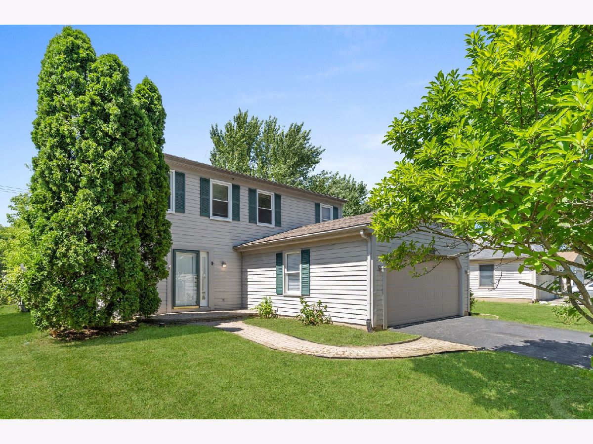 Homes Sold Hunters Run Aurora Illinois, 1185 Dogwood