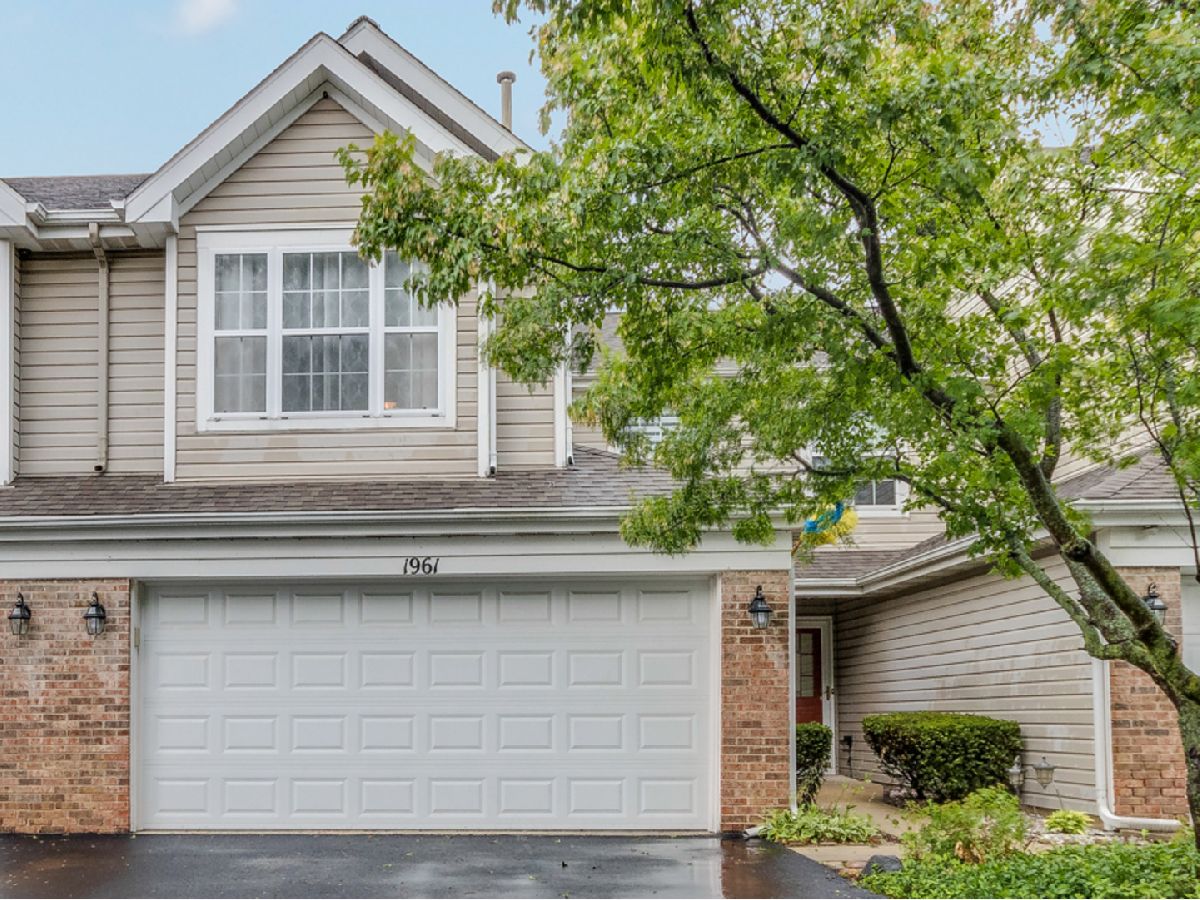 Townhomes Sold Honey Tree Naperville Illinois, 1961 Town