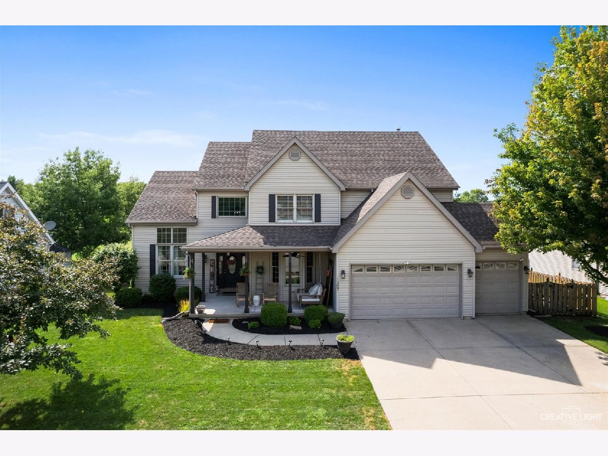 Homes & Condos & Townhomes Sold Greenbriar Yorkville Illinois, 1307 Walsh