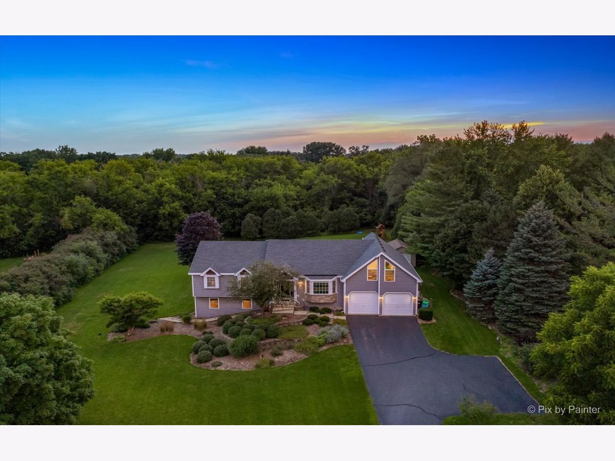 Homes Sold Forest Hills Crystal Lake Illinois, 5913 Aspen