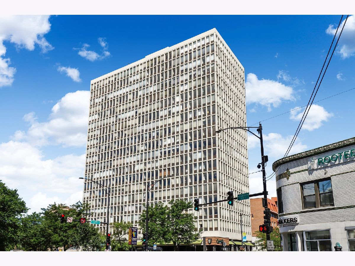 Condominiums Sold Park West Condos Chicago Illinois, 444 Fullerton