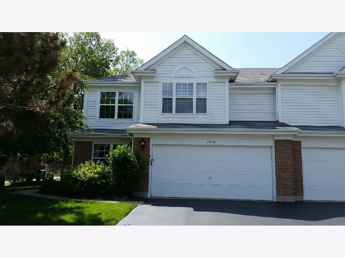 Condos & Townhomes Rented Town Place Schaumburg Illinois, 2998 Belle