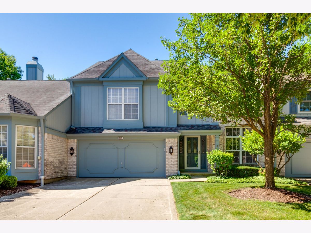 Townhomes Sold Cherbourg Buffalo Grove Illinois, 153 Fox Hill