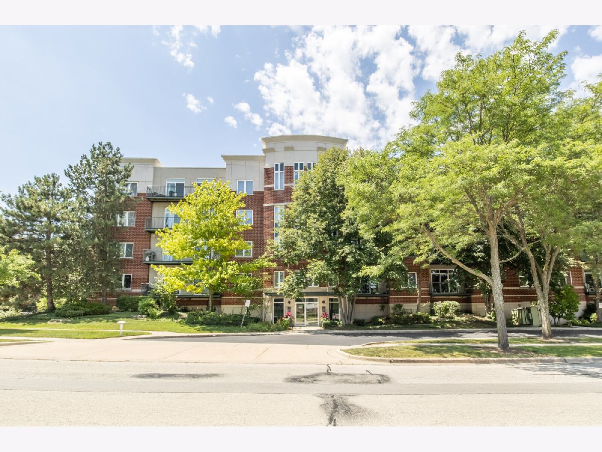 Condominiums Sold Delacourte Condominiums Buffalo Grove Illinois, 840 Weidner