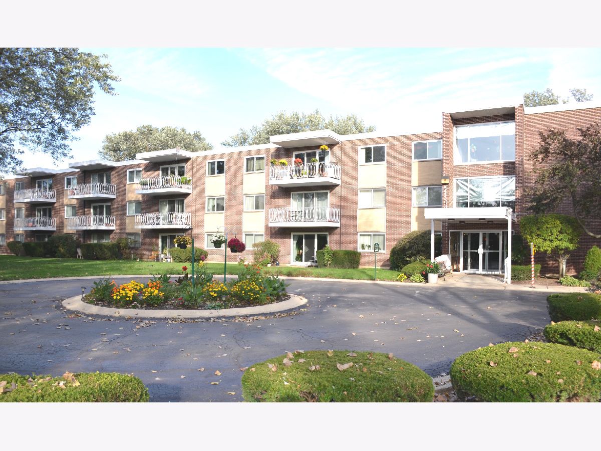 Condominiums Sold Cameo Terrace Wheeling Illinois, 200 Deborah