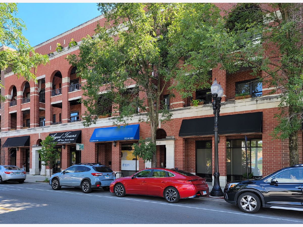 Condominiums Sold Chase Park Commons Chicago Illinois, 4721 Clark