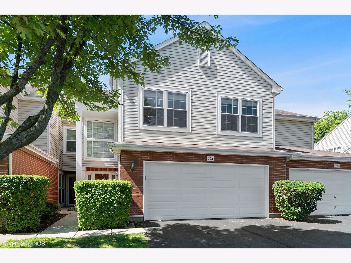 Townhomes & Homes Sold Roseglen Buffalo Grove Illinois, 862 Old Checker