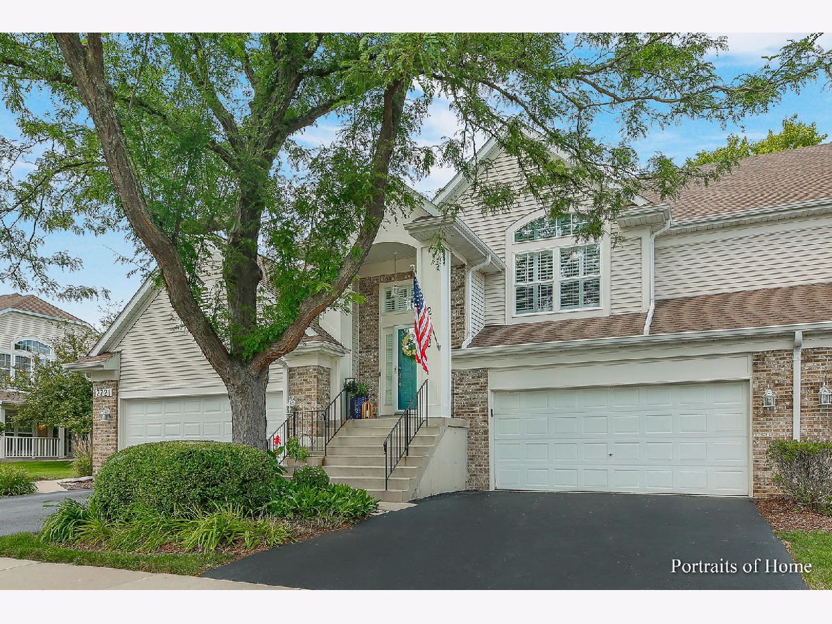 Townhomes & Condos & Homes Sold Riverwalk Plainfield Illinois, 2723 Old Woods