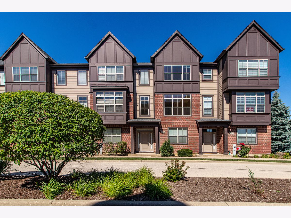 Townhomes Sold Aspen Pointe Vernon Hills Illinois, 760 Keystone
