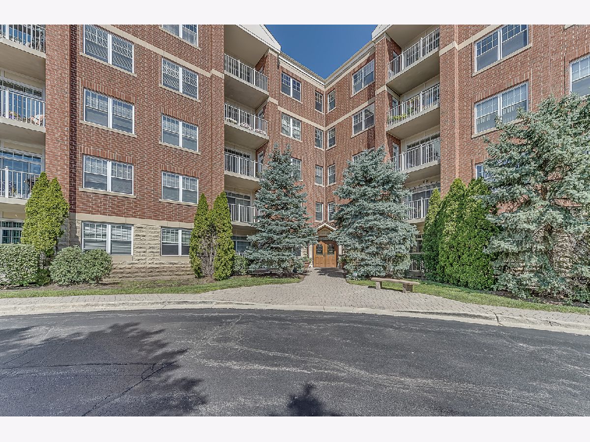 Condominiums Sold One Itasca Place Itasca Illinois, 1 Itasca