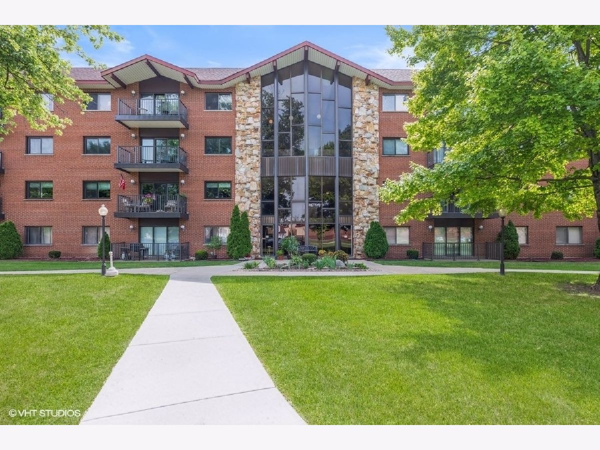 Condos & Townhomes & Homes Sold Flosswood Homewood Illinois, 2301 183rd