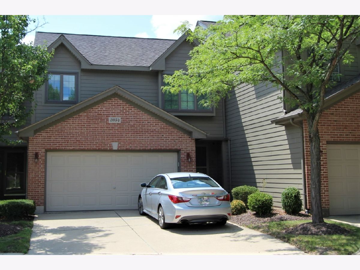 Townhomes Sold Wynstone Of Century Oaks Elgin Illinois, 2054 Jeffrey