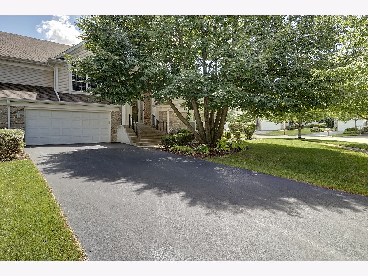 Townhomes & Condos & Homes Sold Riverwalk Plainfield Illinois, 2626 Old Woods