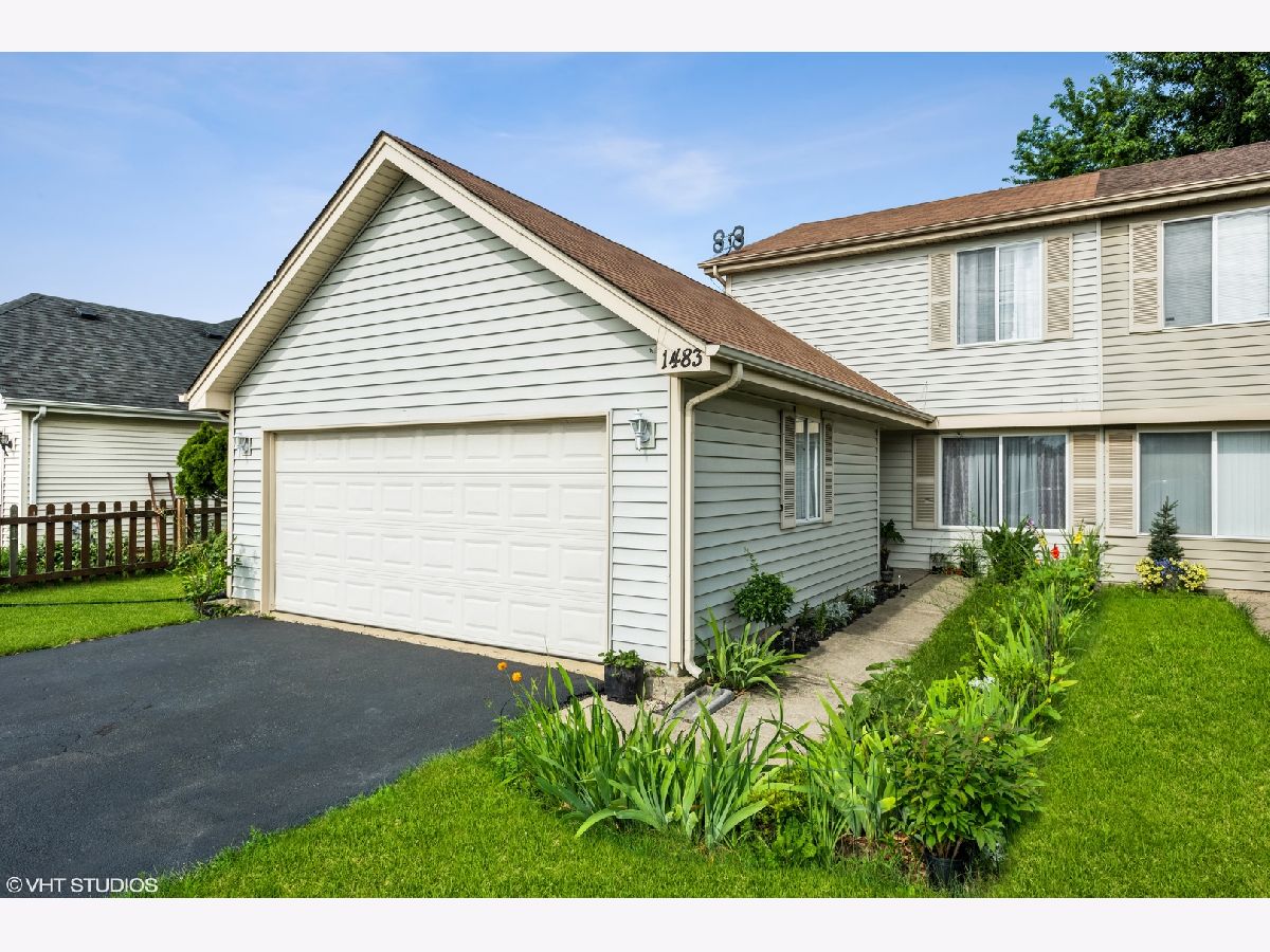 Townhomes Sold Eagle Trace Aurora Illinois, 1483 Andover