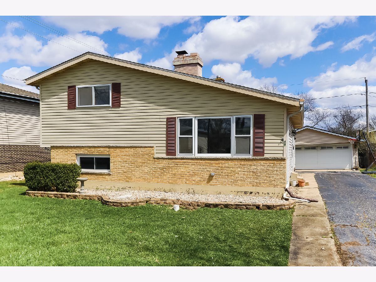 Homes & Townhomes Sold Highview Park Addison Illinois, 77 Evergreen