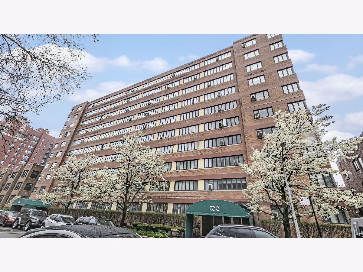 Condominiums Sold Bittersweet Condominiums Chicago Illinois, 700 Bittersweet