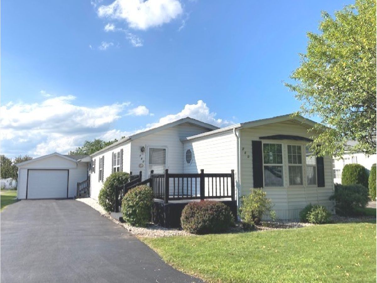 Indian Trails Marengo IL, Homes For Sale & For Rent Sadie Winter Dana