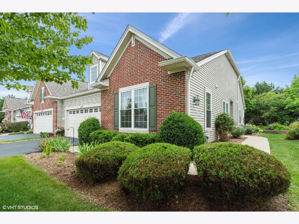Townhomes Sold Chatham Grove Aurora Illinois, 1637 Catalina