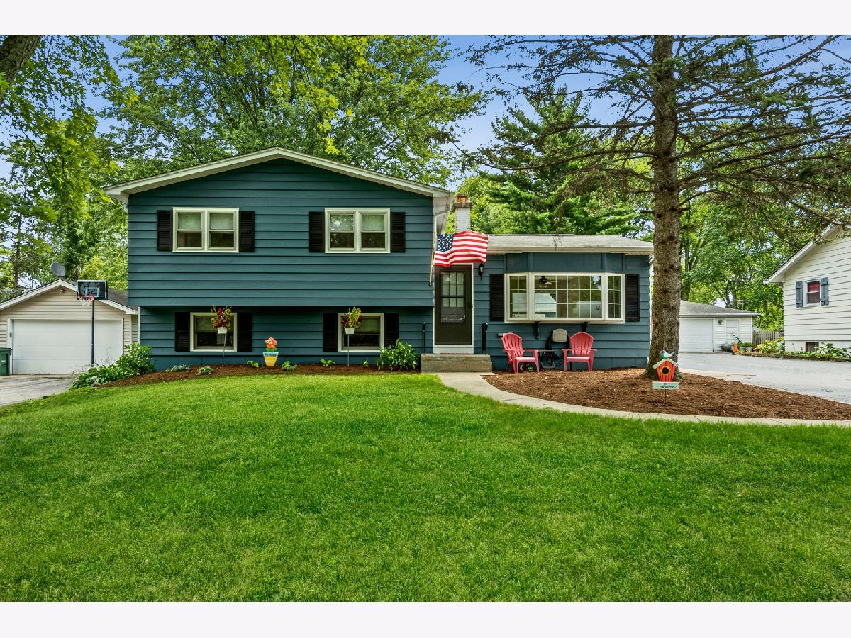 Homes Rented Wildwood Wildwood Illinois, 33293 Algonquin