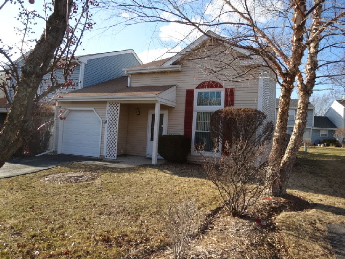 Condos & Townhomes & Homes Sold Waterford Village Of Island Lake Island Lake Illinois, 666 Yale