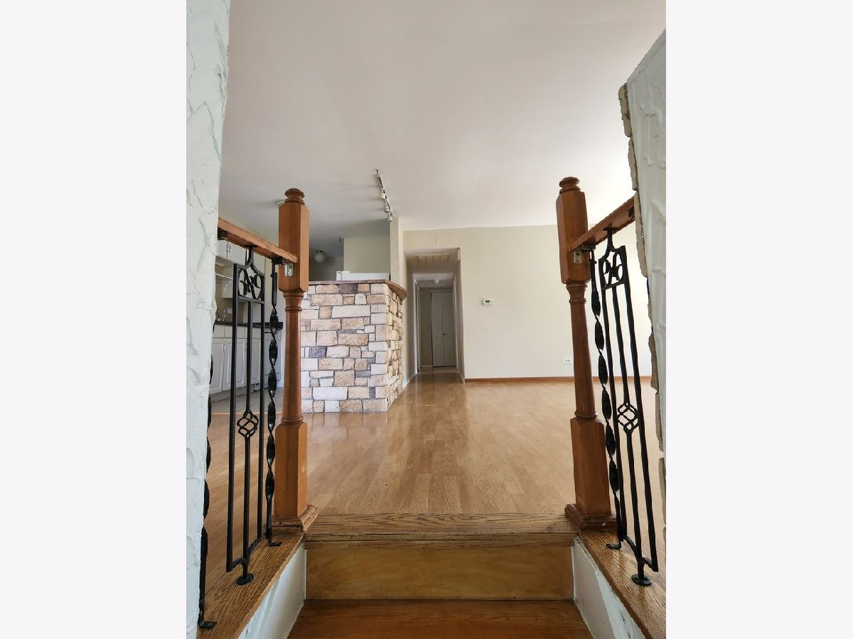 Townhomes & Condos Rented Larkspur Hanover Park Illinois, 1317 Kingsbury