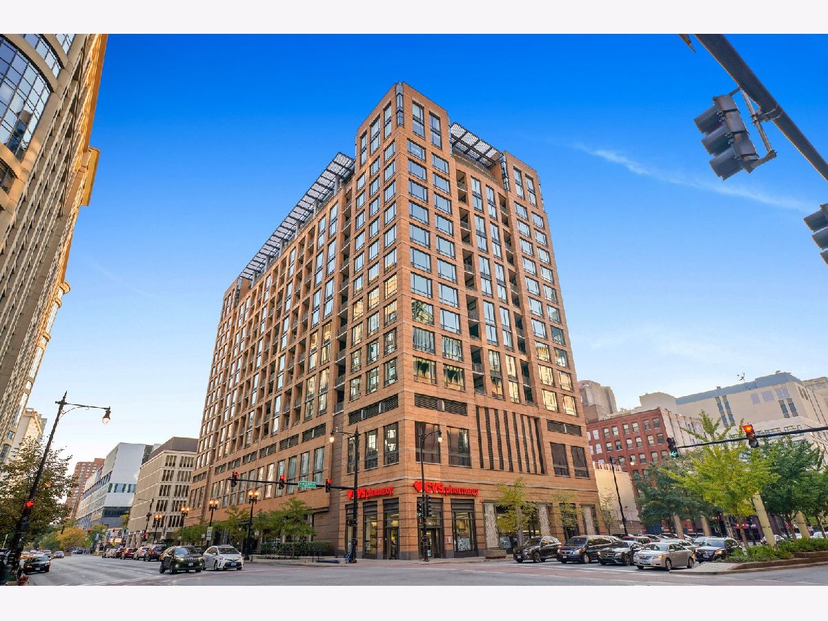 Condominiums Sold Library Tower Chicago Illinois, 520 State