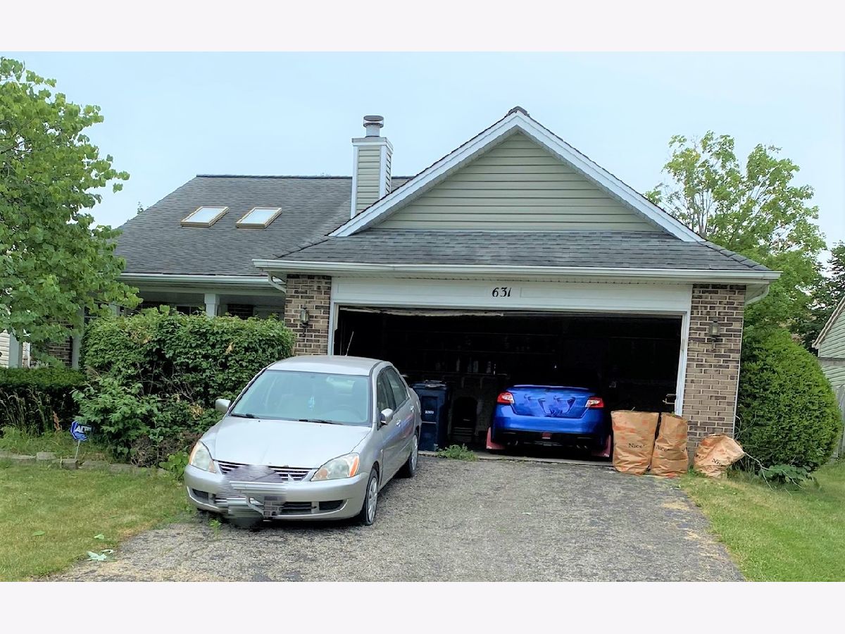 Homes & Condos & Townhomes Sold Summerhill Elgin Illinois, 631 Glen Ivy