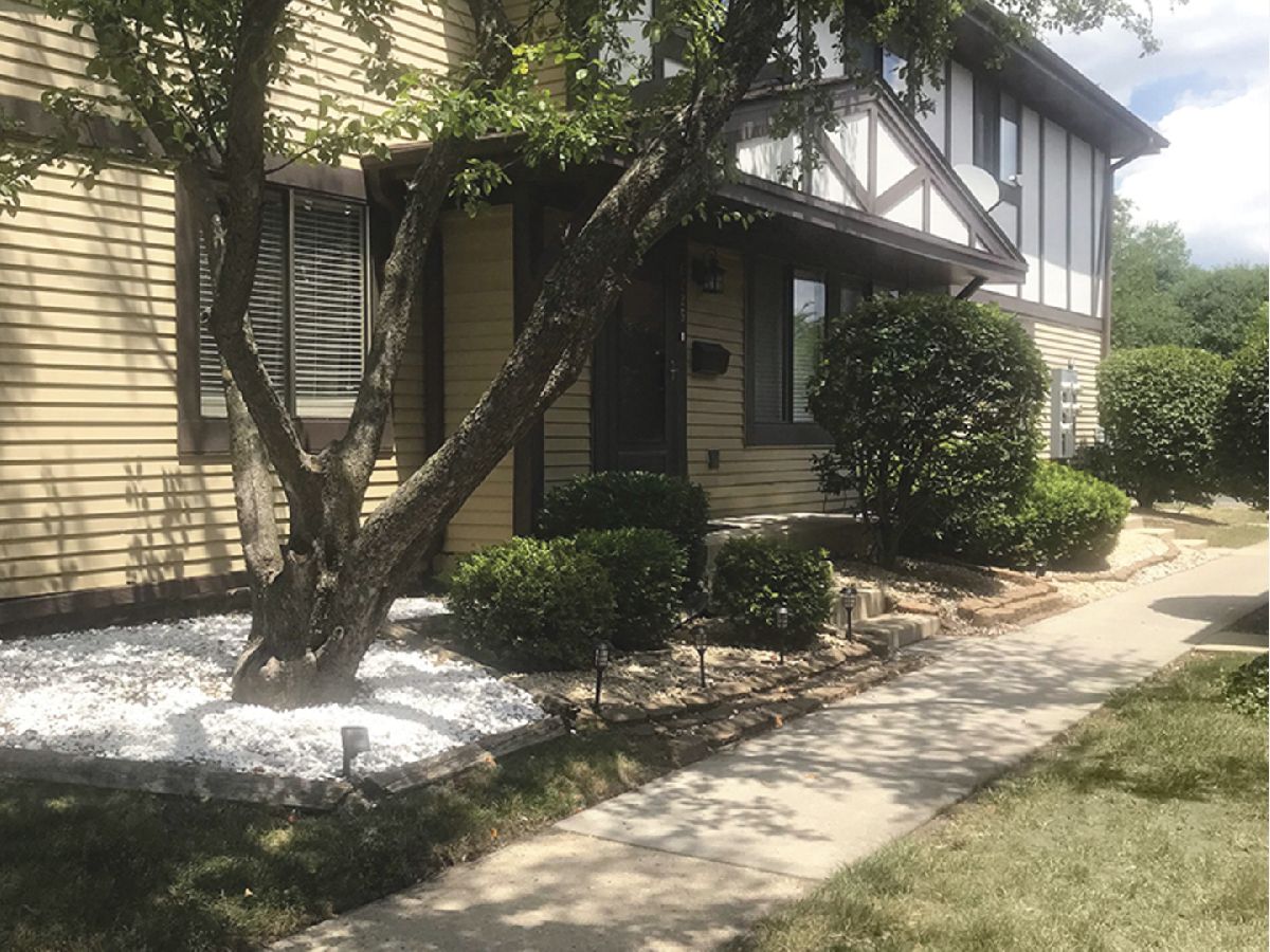 Townhomes & Condos Sold The Glens Hanover Park Illinois, 6225 Kit Carson