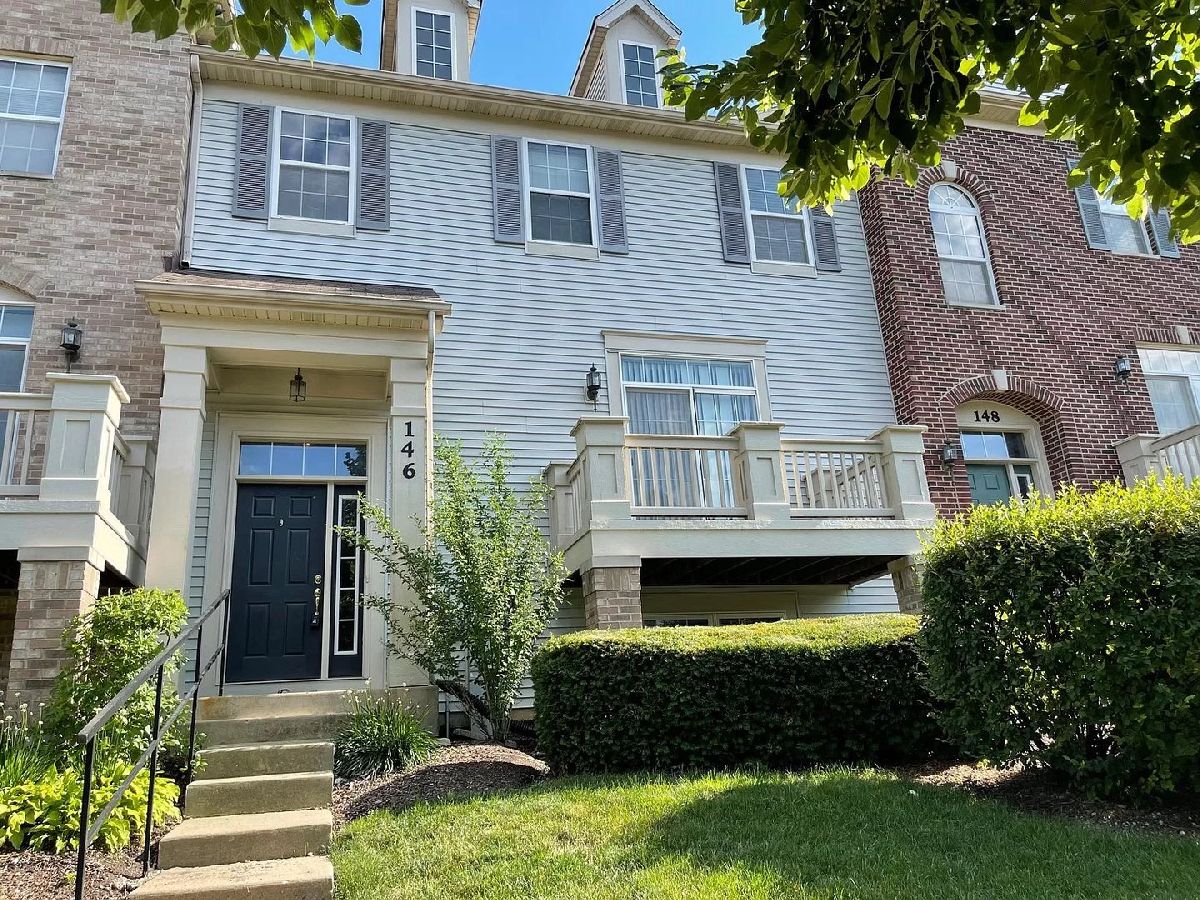 Townhomes & Condos Rented Fountains At Town Center Carol Stream Illinois, 146 Goldenhill