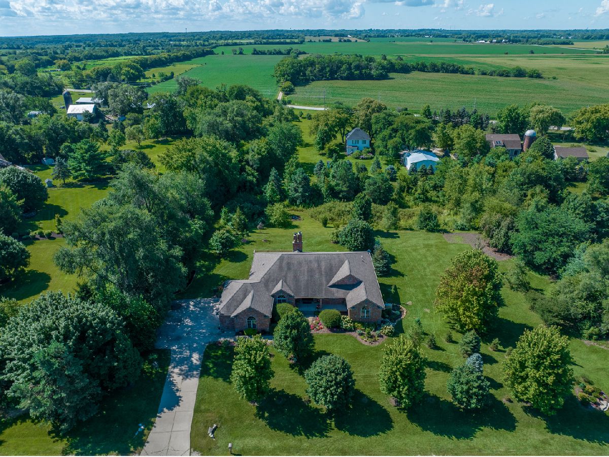 Homes Sold Haldun Grove Woodstock Illinois, 10605 Happy
