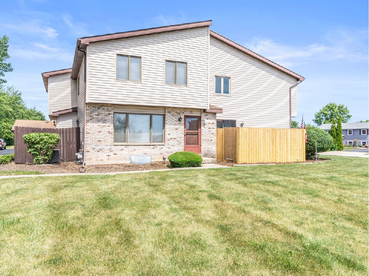Homes & Townhomes & Condos Sold Windemere New Lenox Illinois, 781 Bon Terre
