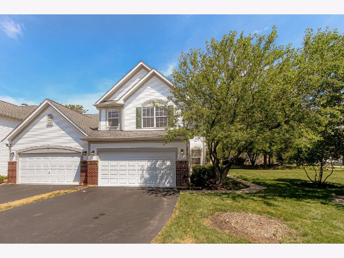 Townhomes & Condos Sold Lakeview At Woodland Hills Bartlett Illinois, 1276 Horseshoe