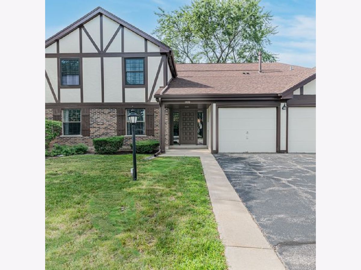 Lexington Commons Ii Wheeling IL, Condos & Townhomes For Sale & For