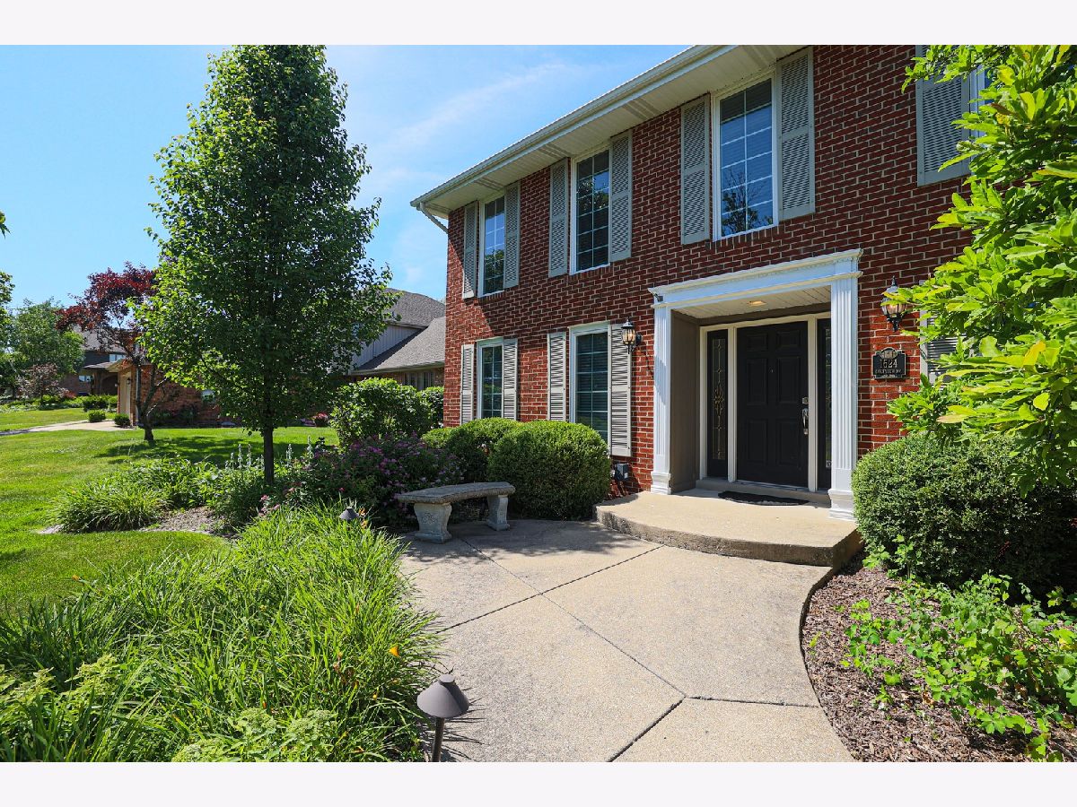 Townhomes & Homes Sold Sawmill Creek Darien Illinois, 1624 Golfview