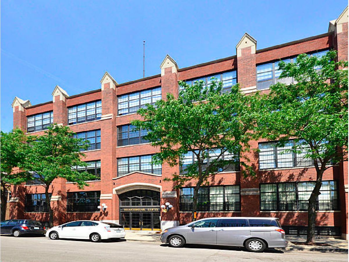 Condos & Townhomes Rented Heartbreak Lofts Chicago Illinois, 17 Loomis