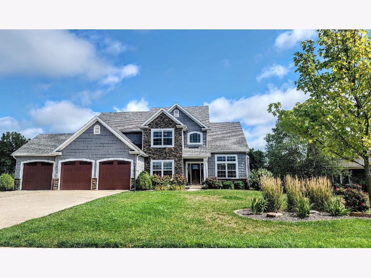 Homes & Condos & Townhomes Sold Deer Hollow Mahomet Illinois, 2106 Slade