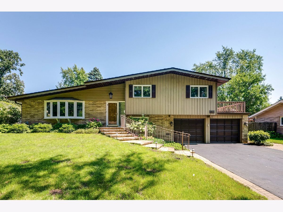 Homes Sold Blueberry Hill Libertyville Illinois, 176 Acorn