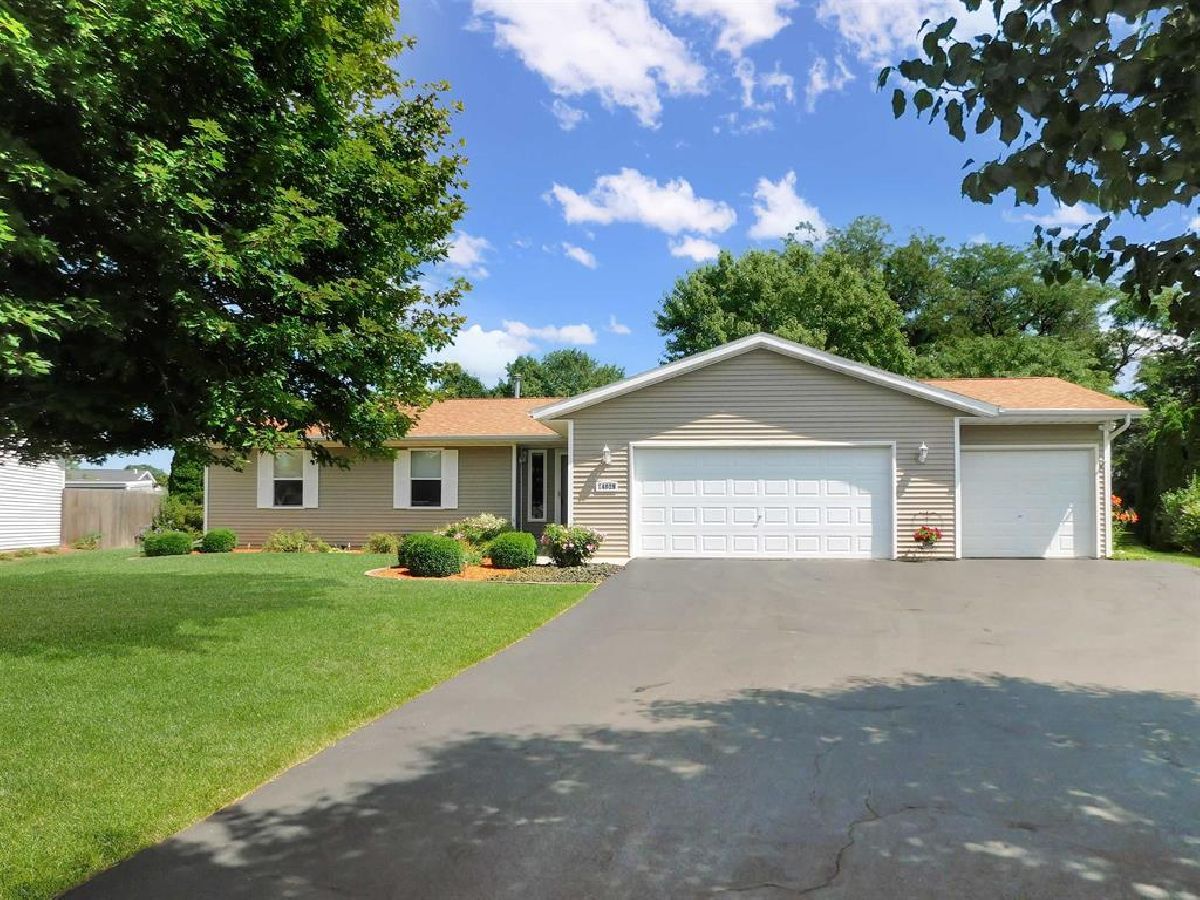 Homes Sold Winfield South Beloit Illinois, 14039 Hanna