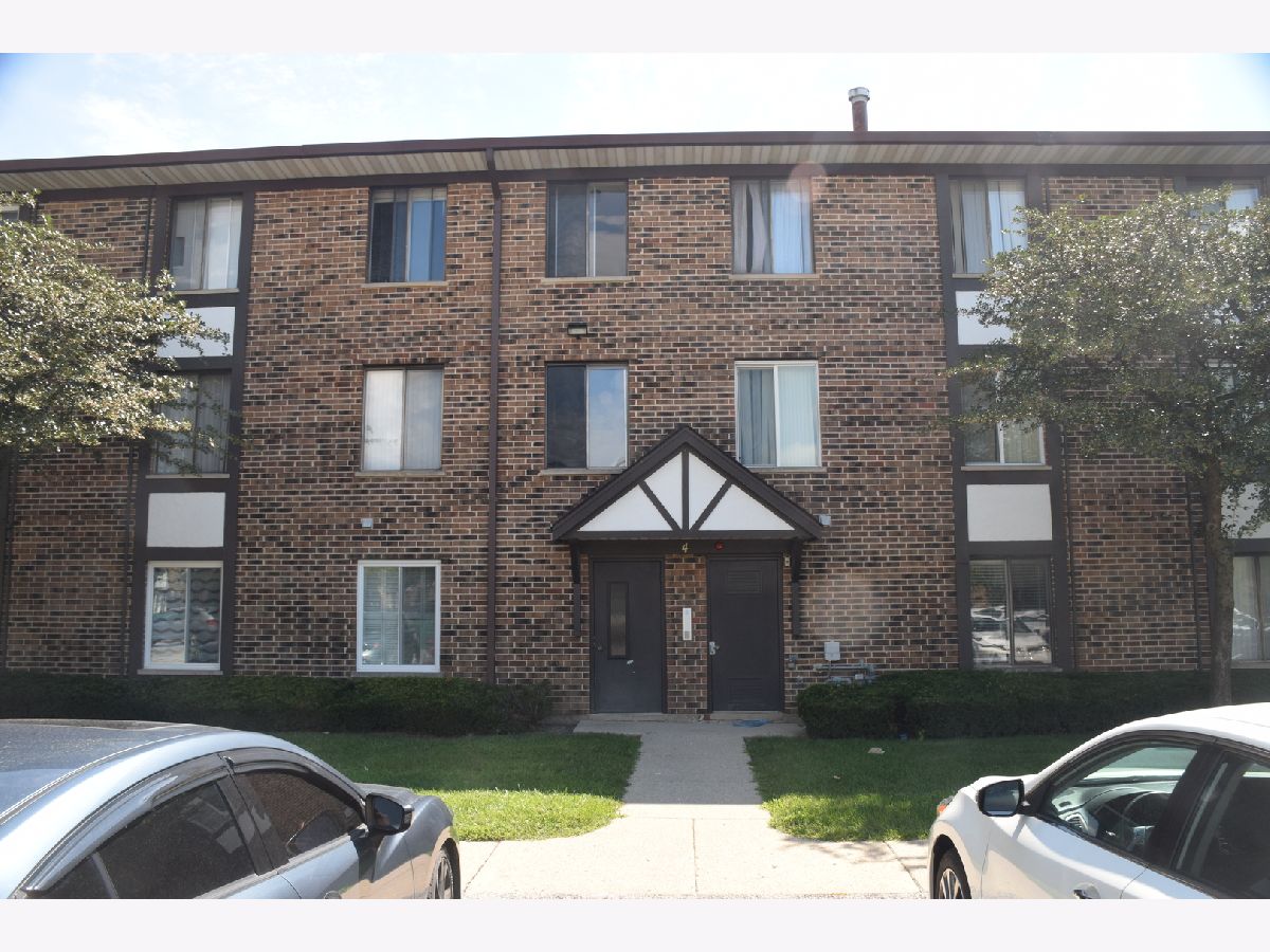 Condos & Townhomes Rented The Willows Vernon Hills Illinois, 4 Crestview