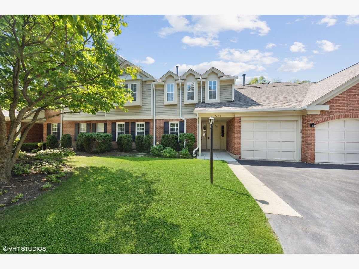 Arlington Club Wheeling IL, Townhomes & Condos For Sale & For Rent