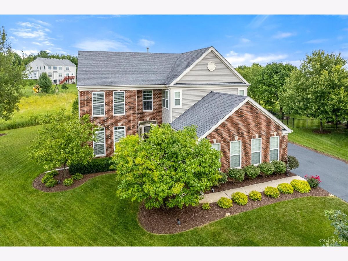 Homes Sold Linden Estates Aurora Illinois, 570 Homestead