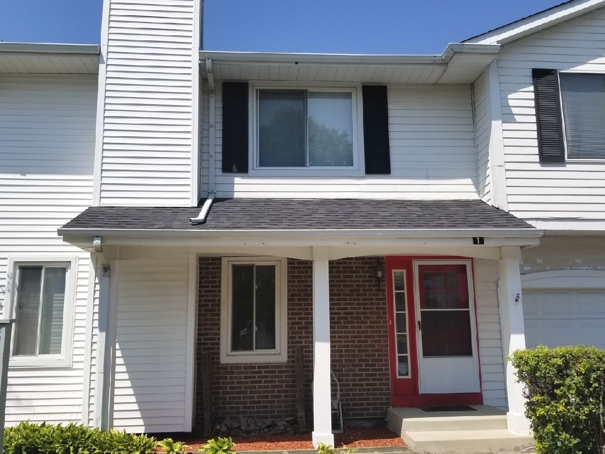 Homes & Townhomes & Condos Sold Creekside Matteson Illinois, 1 Red Barn