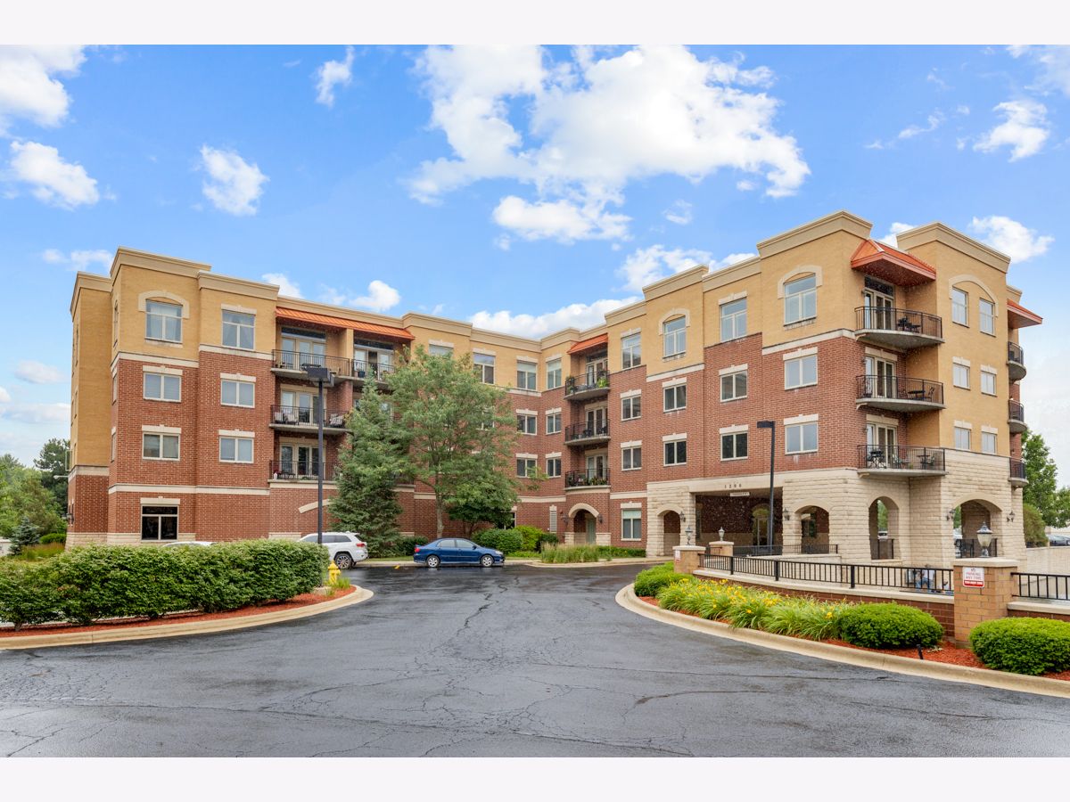 Condominiums Sold Venetian Pointe Addison Illinois, 1200 Foxdale