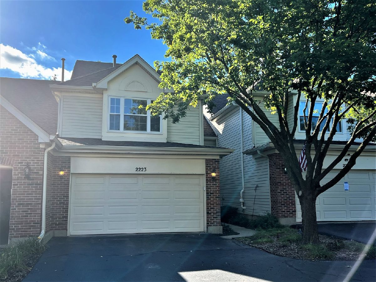 Townhomes Rented Links At Poplar Creek Hoffman Estates Illinois, 2223 Seaver