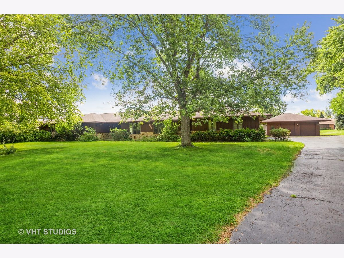 Homes Sold Brookwood Estates Bartlett Illinois, 29W381 Garden