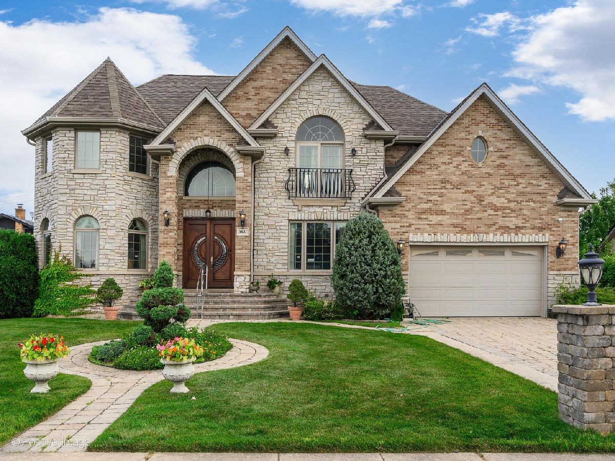  Sold Norwood Park Illinois, 5627 Vine