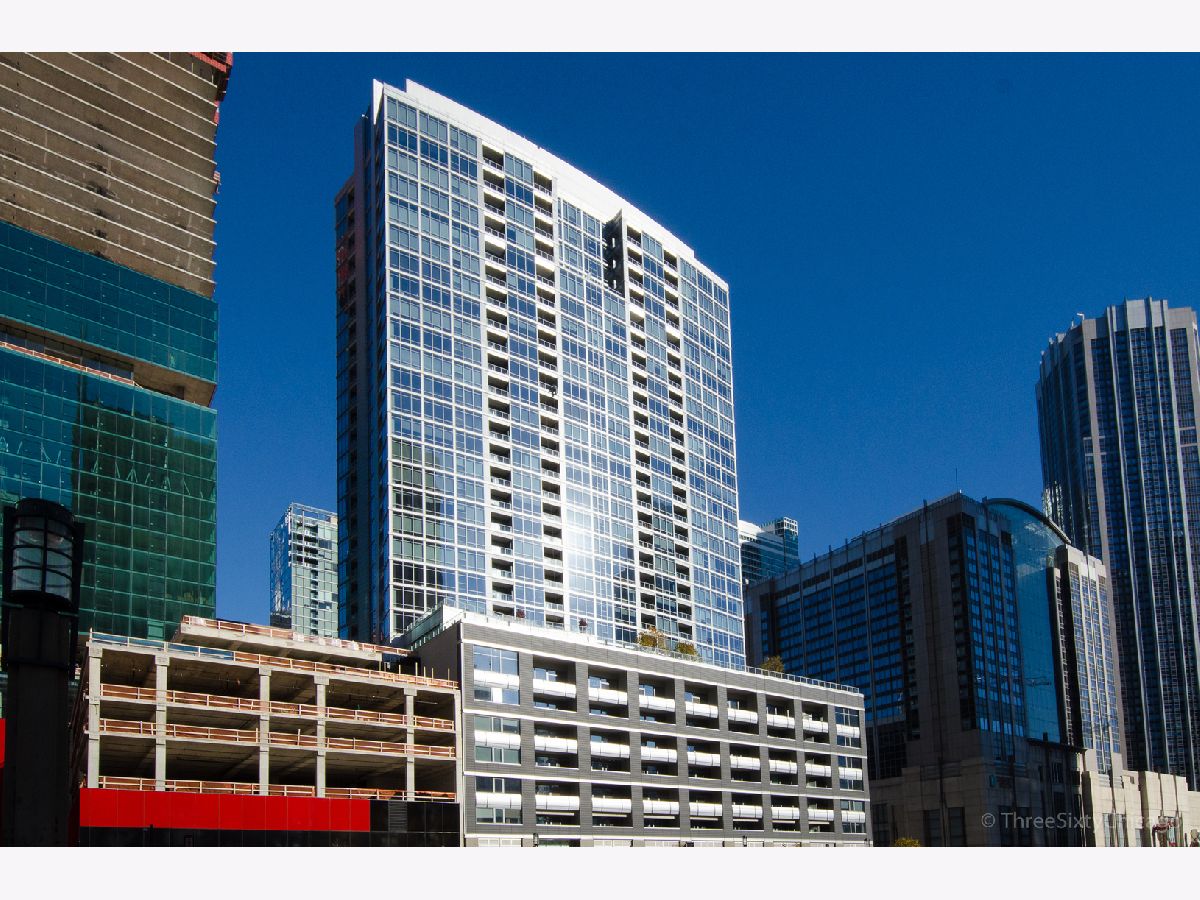 Condominiums Rented Fairbanks At Cityfront Chicago Illinois, 240 Illinois